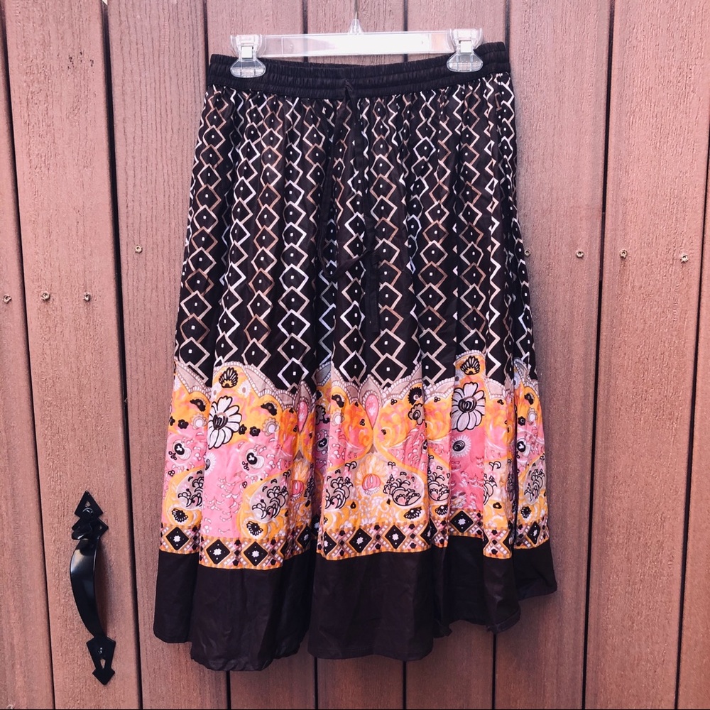 Pretty Patterned Drawstring Skirt Made In India - image 3